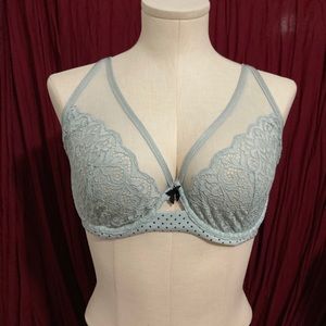 Victoria’s Secret Body by Victoria Unlined Bra